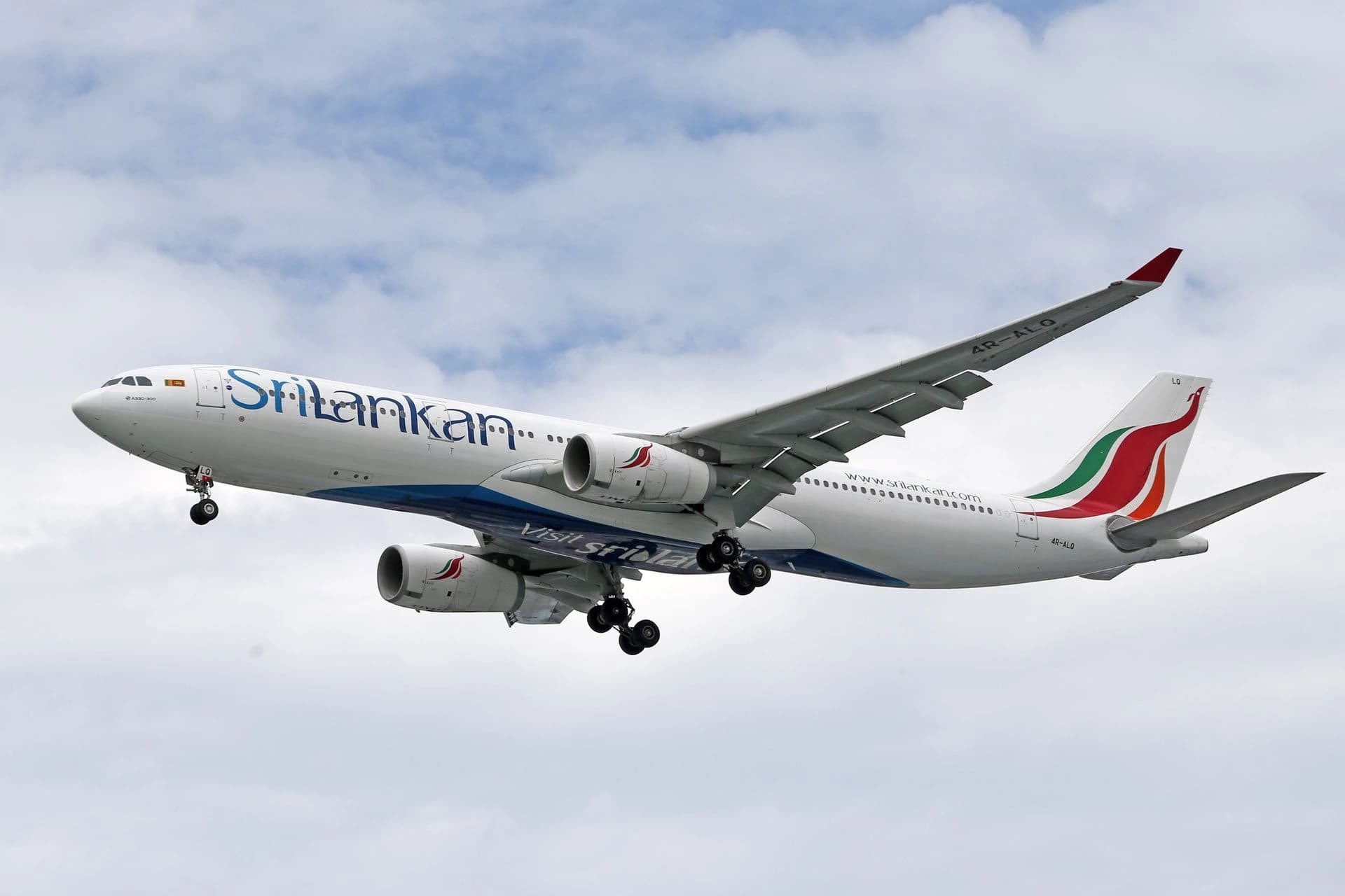 Travelling Sri Lanka's south coast with a private driver